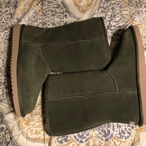 Women’s Sz 11 Koola Tall Ugg boot - Olive Green